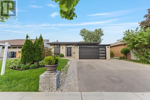 3607 Swirlingleaves Crescent, Mississauga, ON - Outdoor