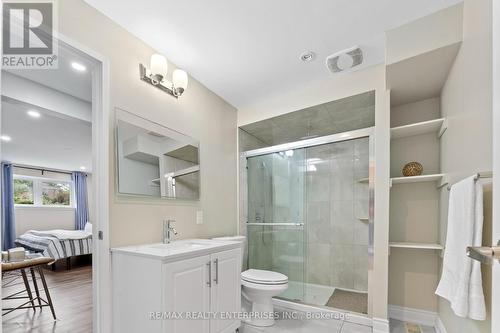 3607 Swirlingleaves Crescent, Mississauga, ON - Indoor Photo Showing Bathroom