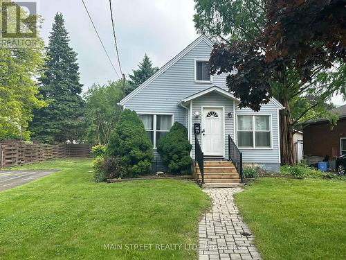 19 Beaucourt Road E, Hamilton, ON - Outdoor With Facade