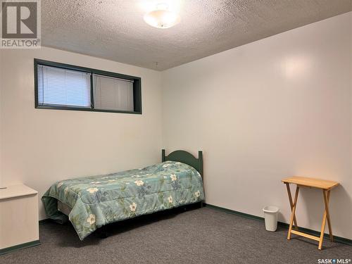 1008 2Nd Avenue, Raymore, SK - Indoor Photo Showing Bedroom