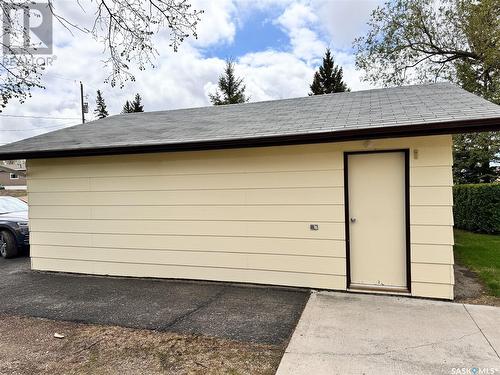 1008 2Nd Avenue, Raymore, SK - Outdoor