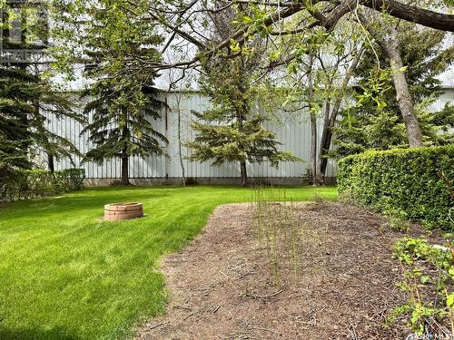 1008 2Nd Avenue, Raymore, SK - Outdoor With Backyard