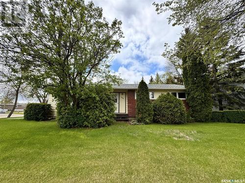 1008 2Nd Avenue, Raymore, SK - Outdoor