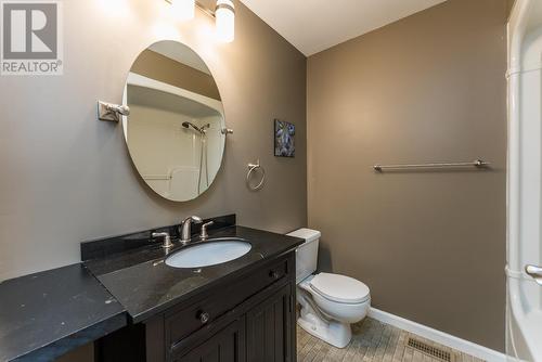 7125 Valleyview Drive, Prince George, BC - Indoor Photo Showing Bathroom
