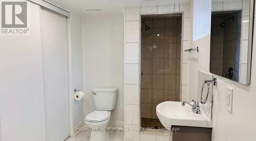 7 Margaret Avenue, Toronto (Pleasant View), ON - Indoor Photo Showing Bathroom