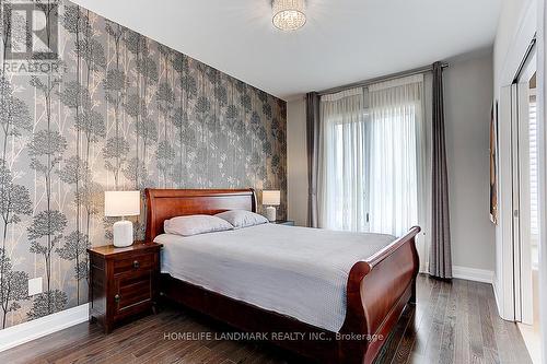 28 Mcgurran Lane, Richmond Hill, ON - Indoor Photo Showing Bedroom