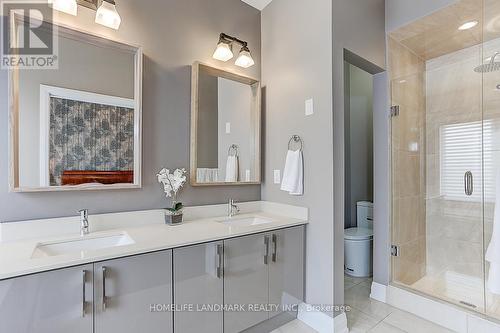 28 Mcgurran Lane, Richmond Hill, ON - Indoor Photo Showing Bathroom