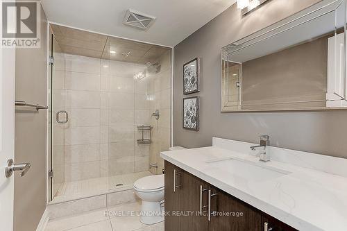 28 Mcgurran Lane, Richmond Hill, ON - Indoor Photo Showing Bathroom