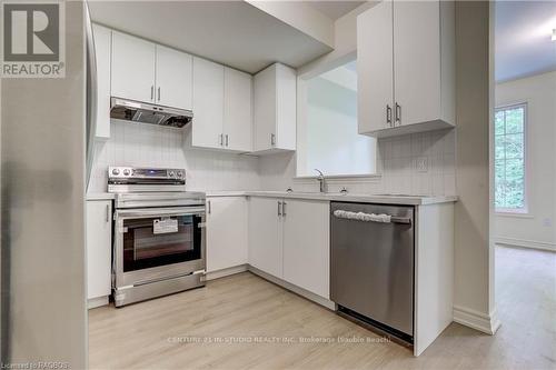 53 Division Street, Saugeen Shores, ON - Indoor Photo Showing Kitchen