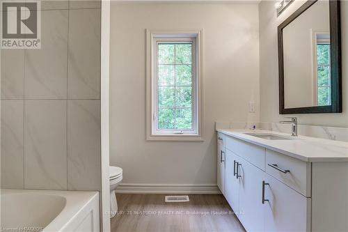 53 Division Street, Saugeen Shores, ON - Indoor Photo Showing Bathroom