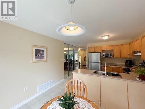 37 Player Drive, Barrie, ON - Indoor Photo Showing Kitchen
