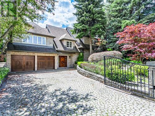 19 Forest Glen Crescent, Toronto, ON - Outdoor