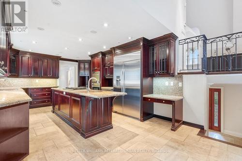 19 Forest Glen Crescent, Toronto, ON - Indoor Photo Showing Kitchen