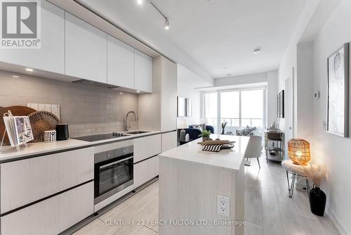 2104 - 225 Sumach Street S, Toronto, ON - Indoor Photo Showing Kitchen With Upgraded Kitchen