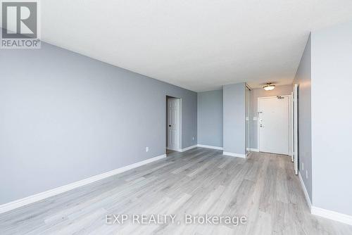 510 - 10 Edgecliff Golfway, Toronto, ON - Indoor Photo Showing Other Room