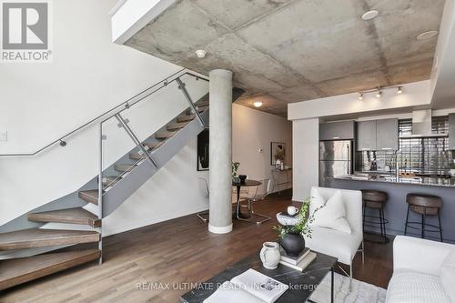 722 - 95 Bathurst Street, Toronto, ON - Indoor