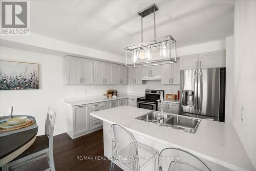 47 Caspian Square, Clarington, ON - Indoor Photo Showing Kitchen With Double Sink With Upgraded Kitchen