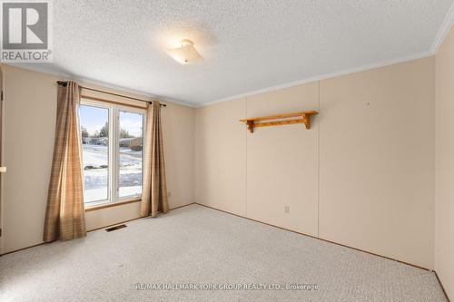 3 Inlet Court, Georgina, ON - Indoor Photo Showing Other Room