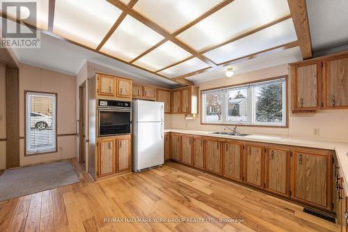 3 Inlet Court, Georgina, ON - Indoor Photo Showing Kitchen With Double Sink