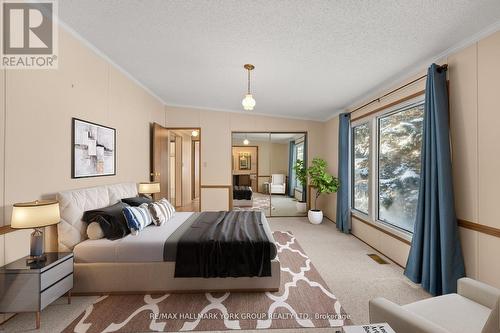 3 Inlet Court, Georgina, ON - Indoor Photo Showing Bedroom