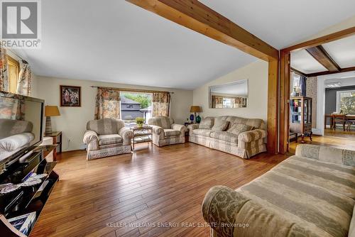 71 Queen Street, Prince Edward County, ON - Indoor Photo Showing Living Room