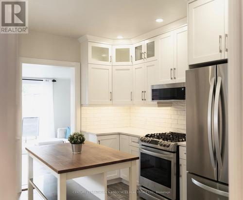 92 Cedar Street, Belleville, ON - Indoor Photo Showing Kitchen With Upgraded Kitchen