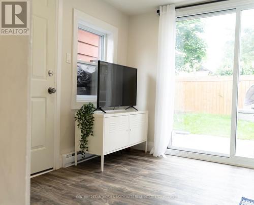 92 Cedar Street, Belleville, ON - Indoor Photo Showing Other Room