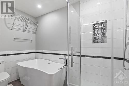 84 Inverary Drive, Ottawa, ON - Indoor Photo Showing Bathroom