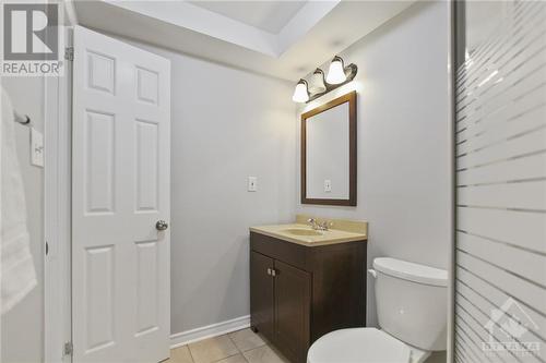 84 Inverary Drive, Ottawa, ON - Indoor Photo Showing Bathroom