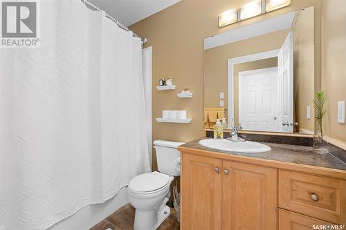 233 Wood Lily Drive, Moose Jaw, SK - Indoor Photo Showing Bathroom