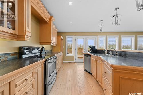 233 Wood Lily Drive, Moose Jaw, SK - Indoor Photo Showing Kitchen With Double Sink