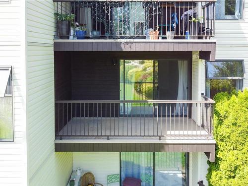 218-585 Dogwood St South, Campbell River, BC - Outdoor With Exterior