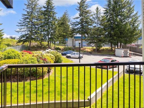 218-585 Dogwood St South, Campbell River, BC - Outdoor With View