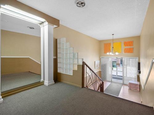 Escalier - 304-100 Rue Sacré-Coeur, Longueuil (Le Vieux-Longueuil), QC - Indoor Photo Showing Other Room