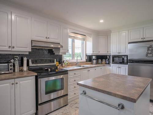 Kitchen - 5820 127E Rue, Saint-Georges, QC - Indoor Photo Showing Kitchen