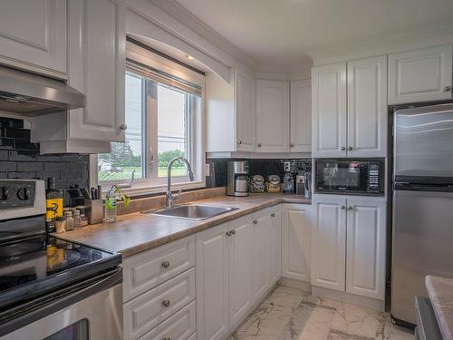 Kitchen - 5820 127E Rue, Saint-Georges, QC - Indoor Photo Showing Kitchen