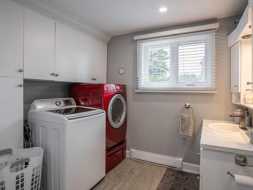 Bathroom - 5820 127E Rue, Saint-Georges, QC - Indoor Photo Showing Laundry Room