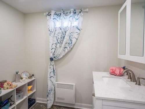 Bathroom - 5820 127E Rue, Saint-Georges, QC - Indoor Photo Showing Bathroom