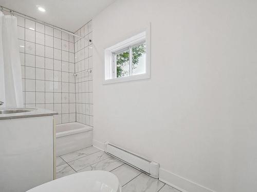 Bathroom - 444 14E Avenue, Saint-Jérôme, QC - Indoor Photo Showing Bathroom