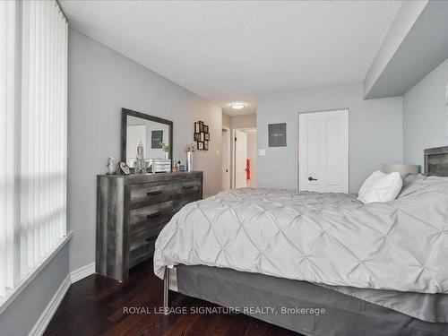 710-75 King St E, Mississauga, ON - Indoor Photo Showing Bedroom