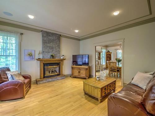 Salon - 638 Rue Du Joli-Bois, Prévost, QC - Indoor Photo Showing Living Room With Fireplace