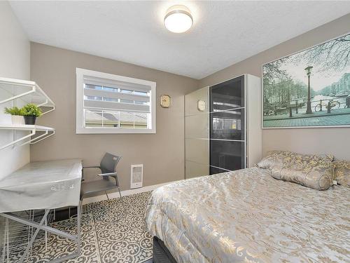 2204 Belmont Ave, Victoria, BC - Indoor Photo Showing Bedroom