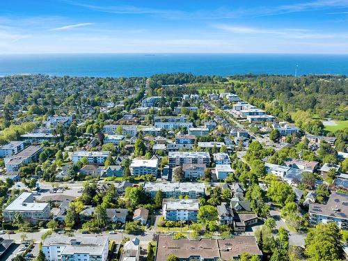 101-1021 Collinson St, Victoria, BC - Outdoor With View