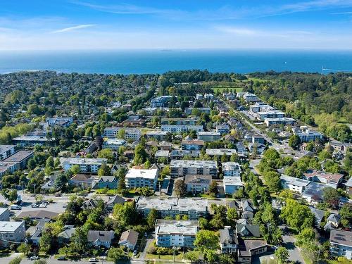 101-1021 Collinson St, Victoria, BC - Outdoor With View