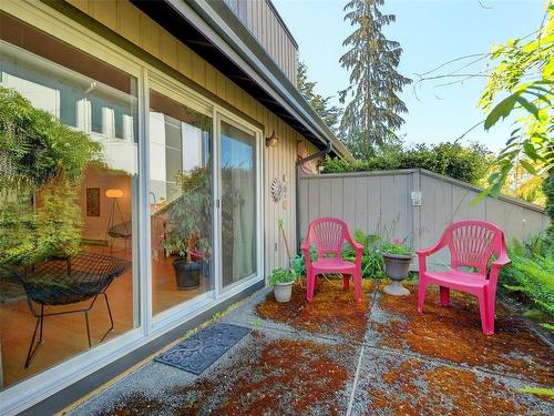 6-1184 Clarke Rd, Central Saanich, BC - Outdoor With Deck Patio Veranda