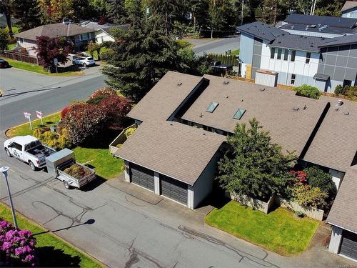 6-1184 Clarke Rd, Central Saanich, BC - Outdoor