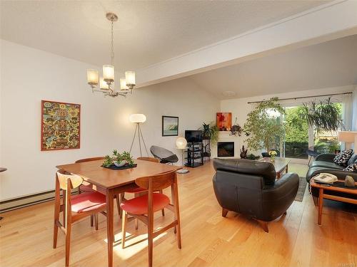 6-1184 Clarke Rd, Central Saanich, BC - Indoor With Fireplace