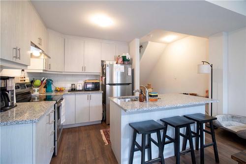 Kitchen - 2 Willow Street|Unit #73, Paris, ON - Indoor Photo Showing Kitchen With Stainless Steel Kitchen