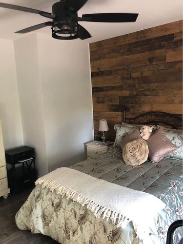 Dwelling - 450  - 452 Rue Laviolette, Saint-Jérôme, QC - Indoor Photo Showing Bedroom