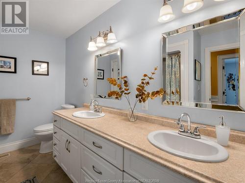 6515 Matchette Road, Lasalle, ON - Indoor Photo Showing Bathroom